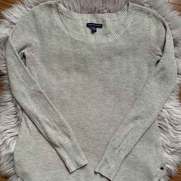 American Eagle Slim Fit Curved Hem Sweater - Picture 2 of 7